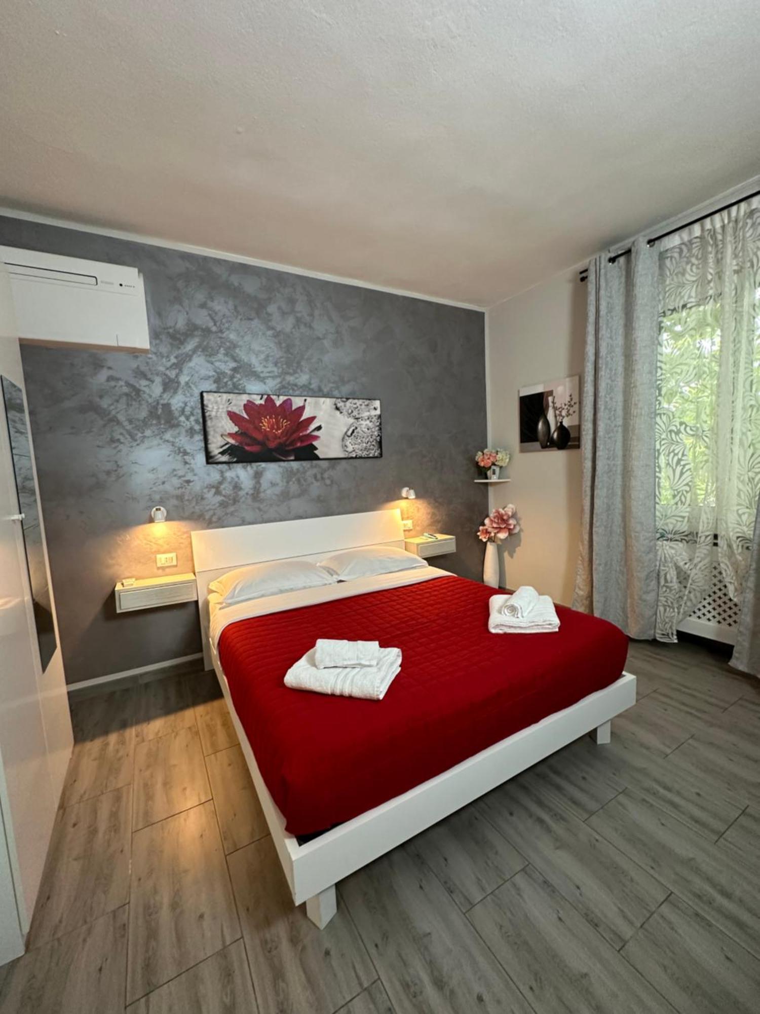 Bed and Breakfast Locazione Turistica Girasole Verona Exterior foto